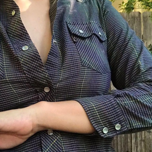70s levi’s earth toned button up - Picture 4 of 6